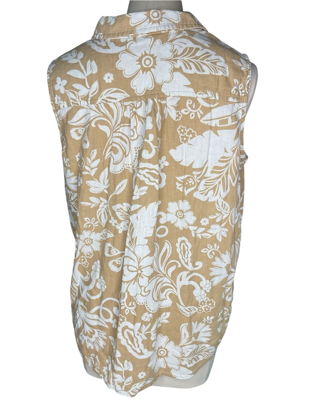 Croft & Barrow Linen Blend Floral Button Front Sleeveless Blouse Medium - Picture 3 of 6